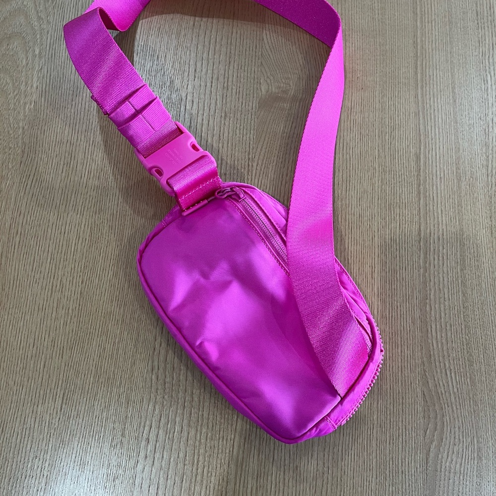lululemon athletica Pink Crossbody Bag - Picture 4 of 4